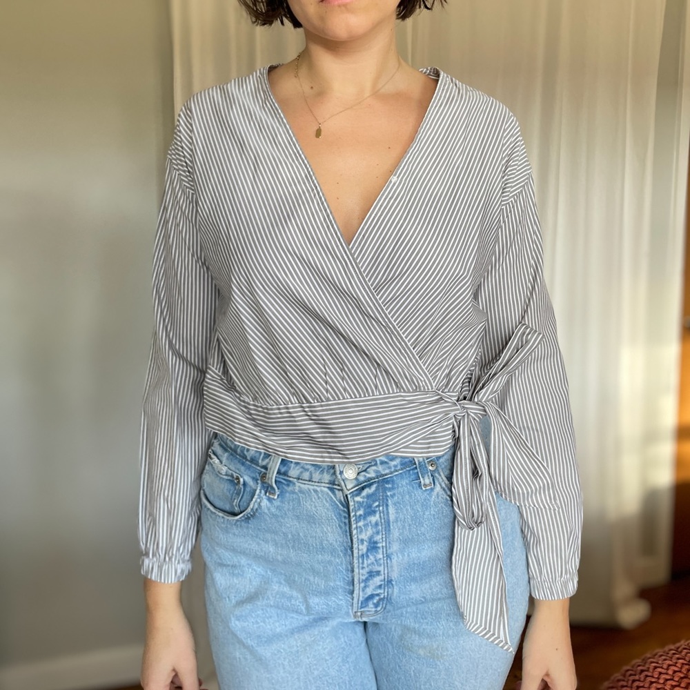 Mossimo wrap top - Picture 5 of 6